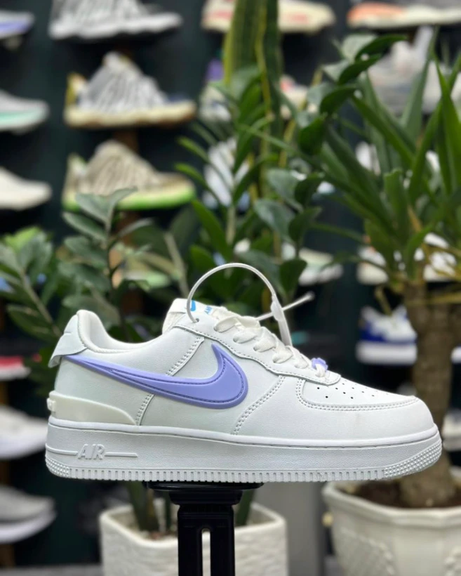 1783163841_5780234033 کتونی نایک جردن سایز 41 تا 44 سفید یاسی NIKE JORDAN - تصویر 1